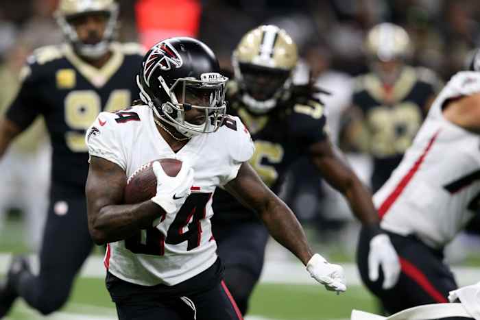 Atlanta Falcons running back Cordarrelle Patterson (84) runs against the New Orleans Saints. Mandatory Credit: Chuck Cook-USA TODAY Sports